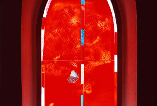 Kath. Kirche St. Maria Magdalena, Winterberg-Elkeringhausen. Fenstergestaltung Eingangsbereich.